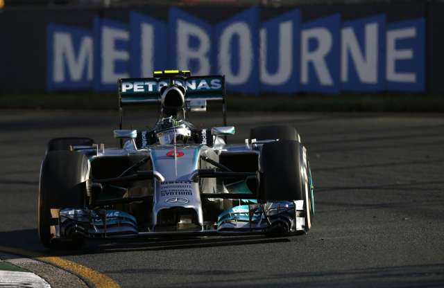 Rosberg nyerte a ványadt F1 első versenyét