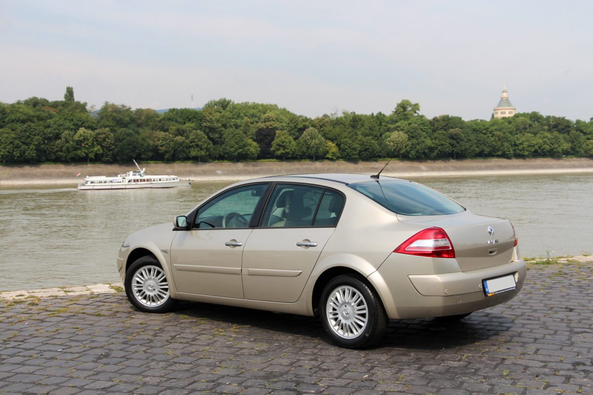 RENAULT MEGANE