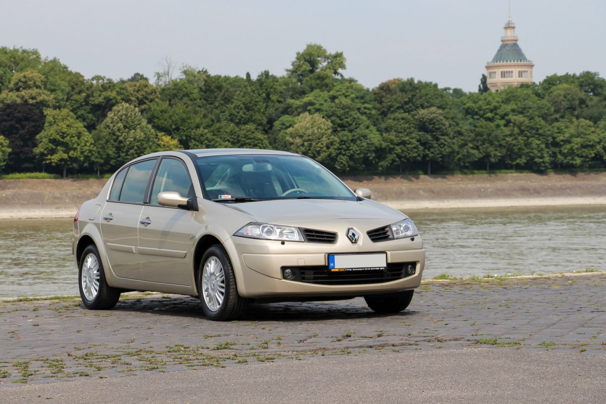 RENAULT MEGANE