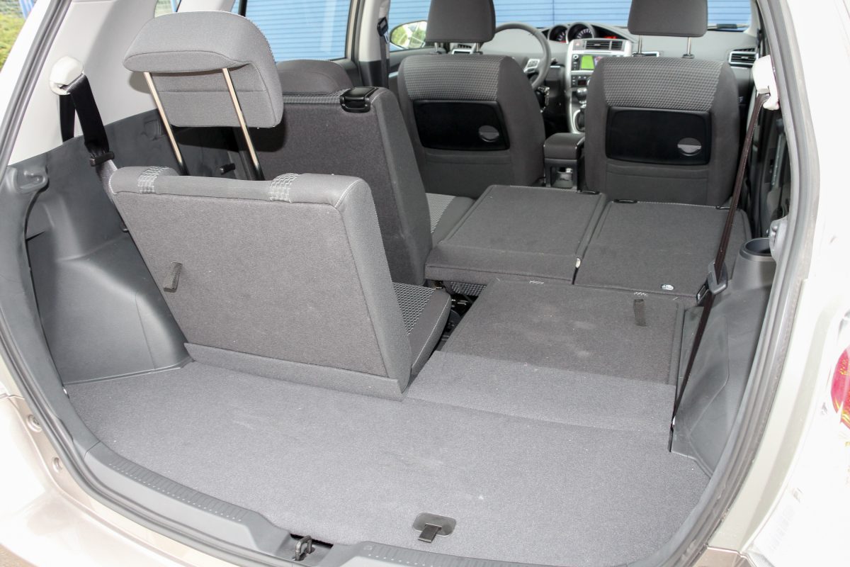 TOYOTA VERSO