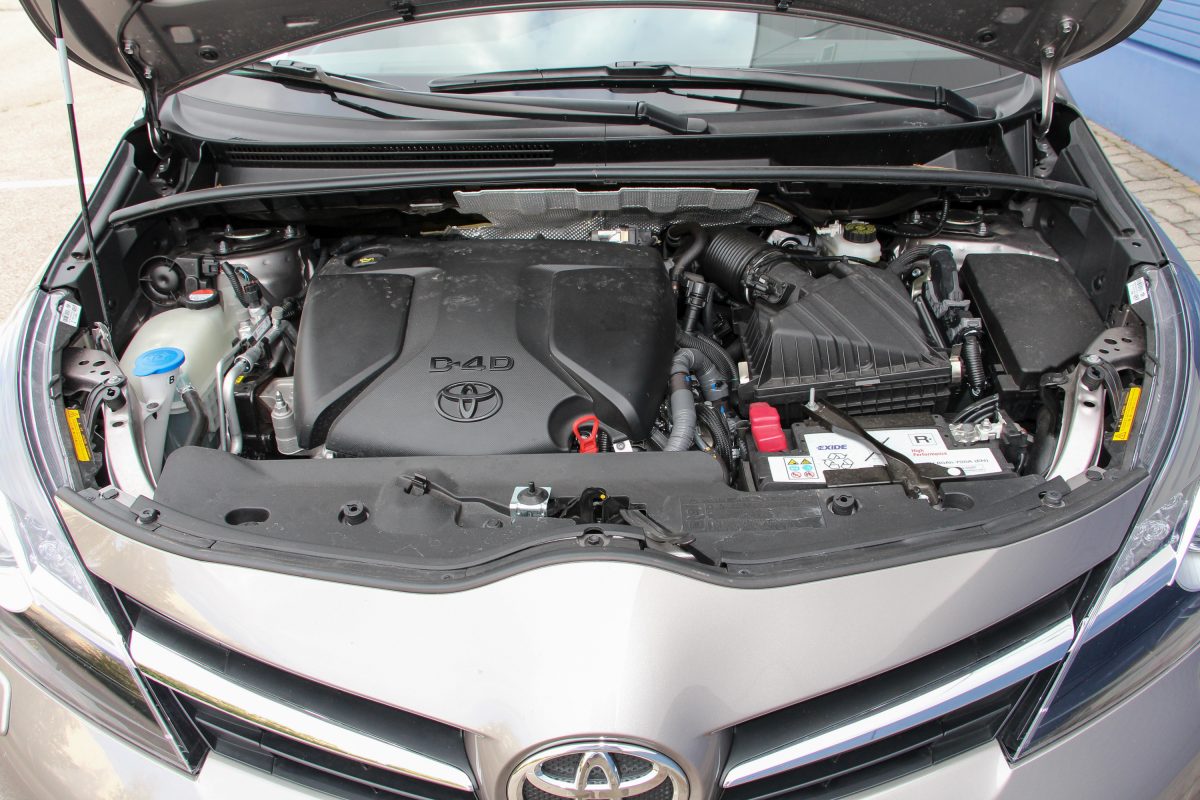 TOYOTA VERSO