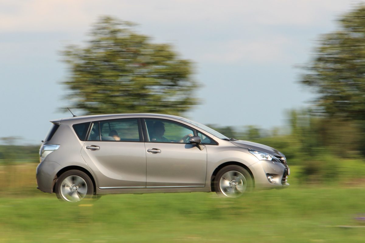 TOYOTA VERSO