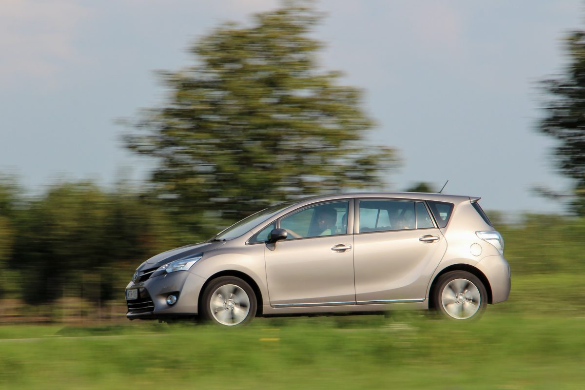 TOYOTA VERSO