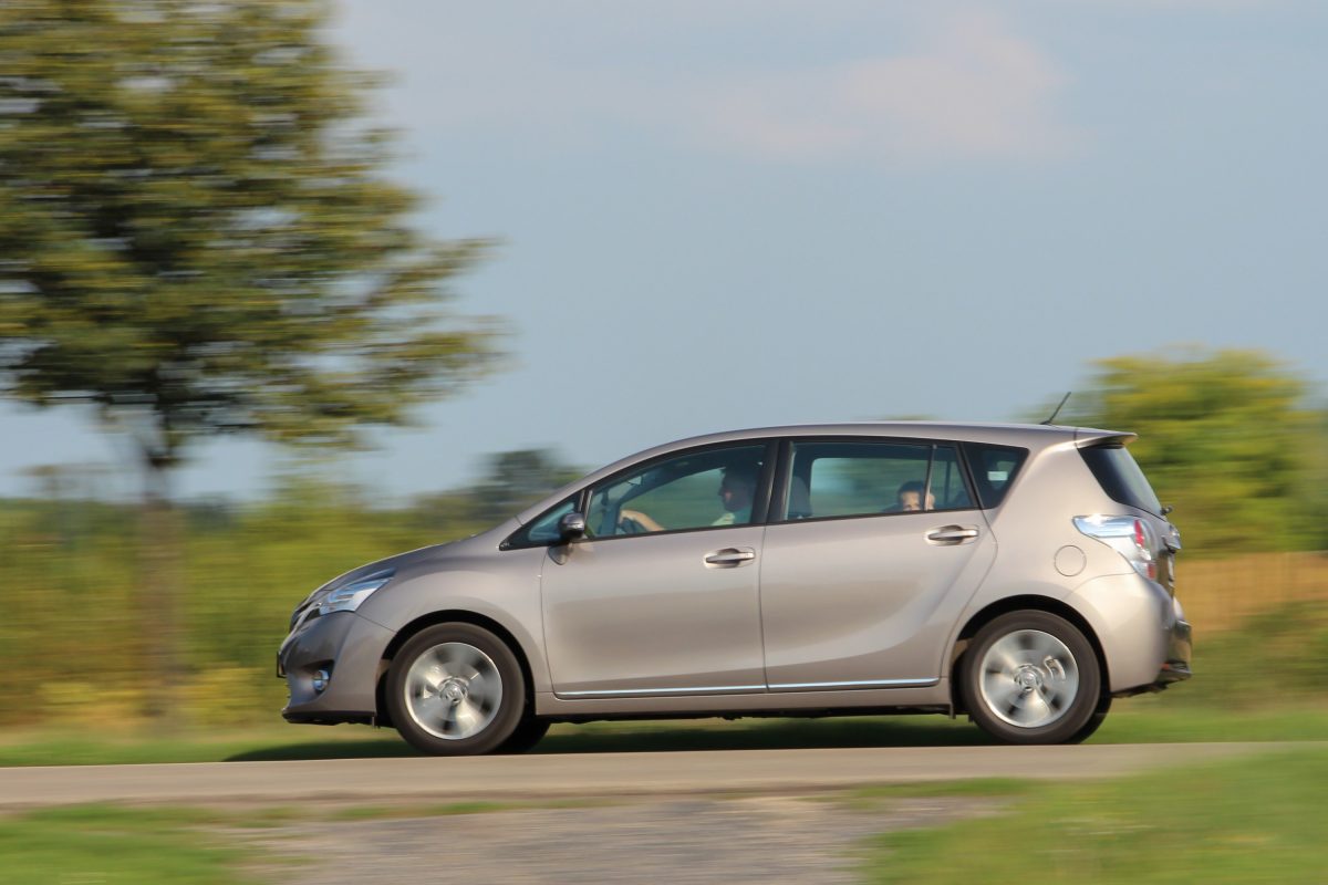 TOYOTA VERSO