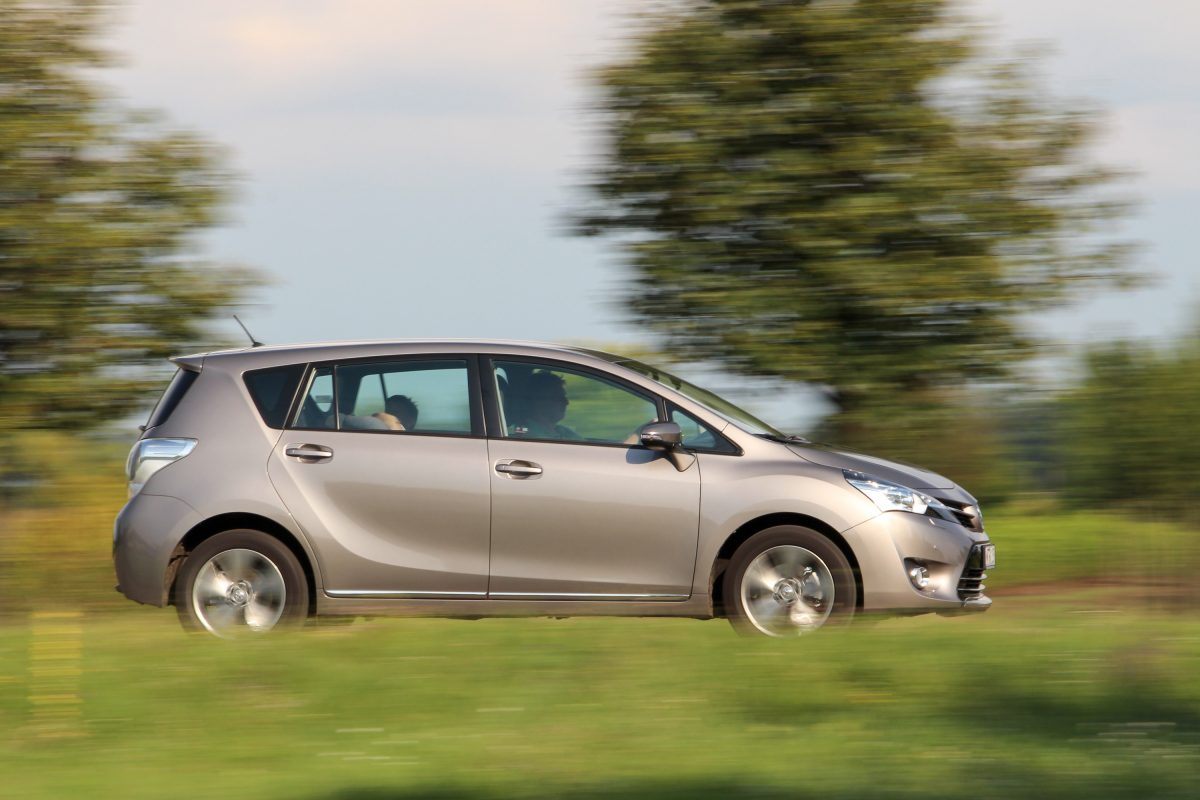 TOYOTA VERSO