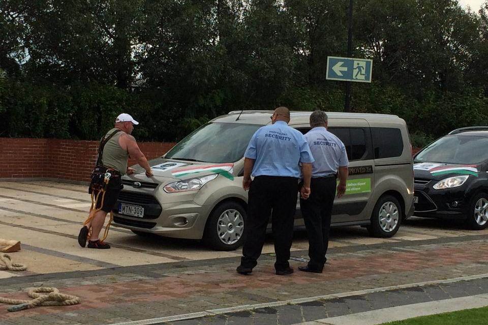 FORD