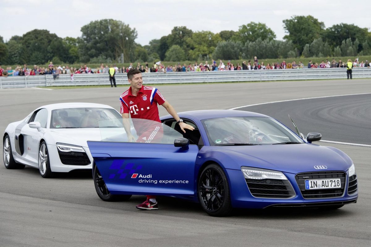 AUDI