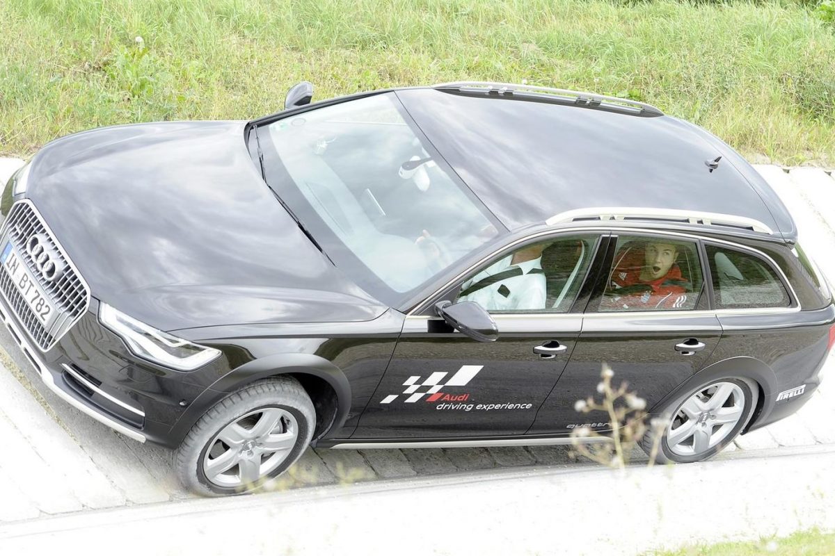 AUDI