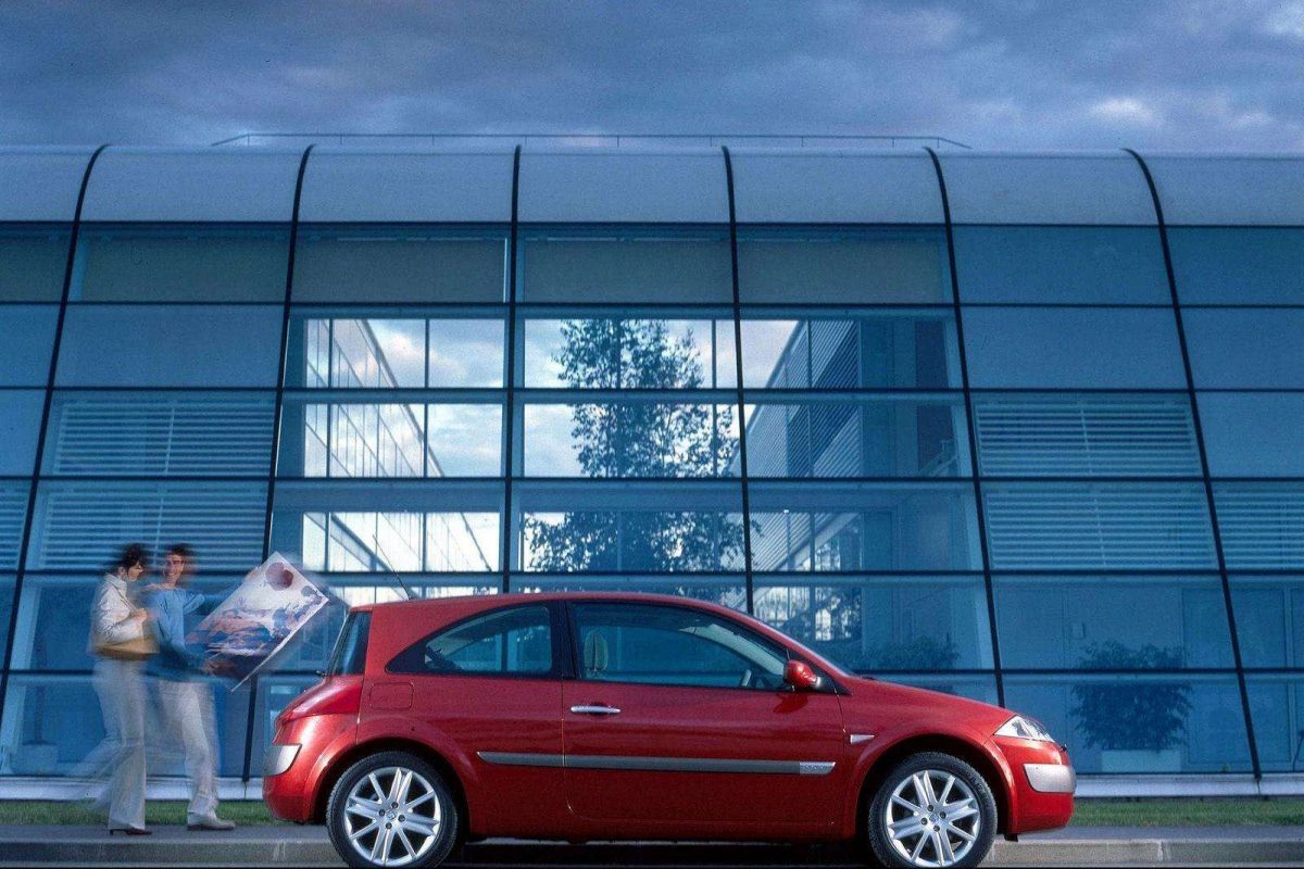 RENAULT