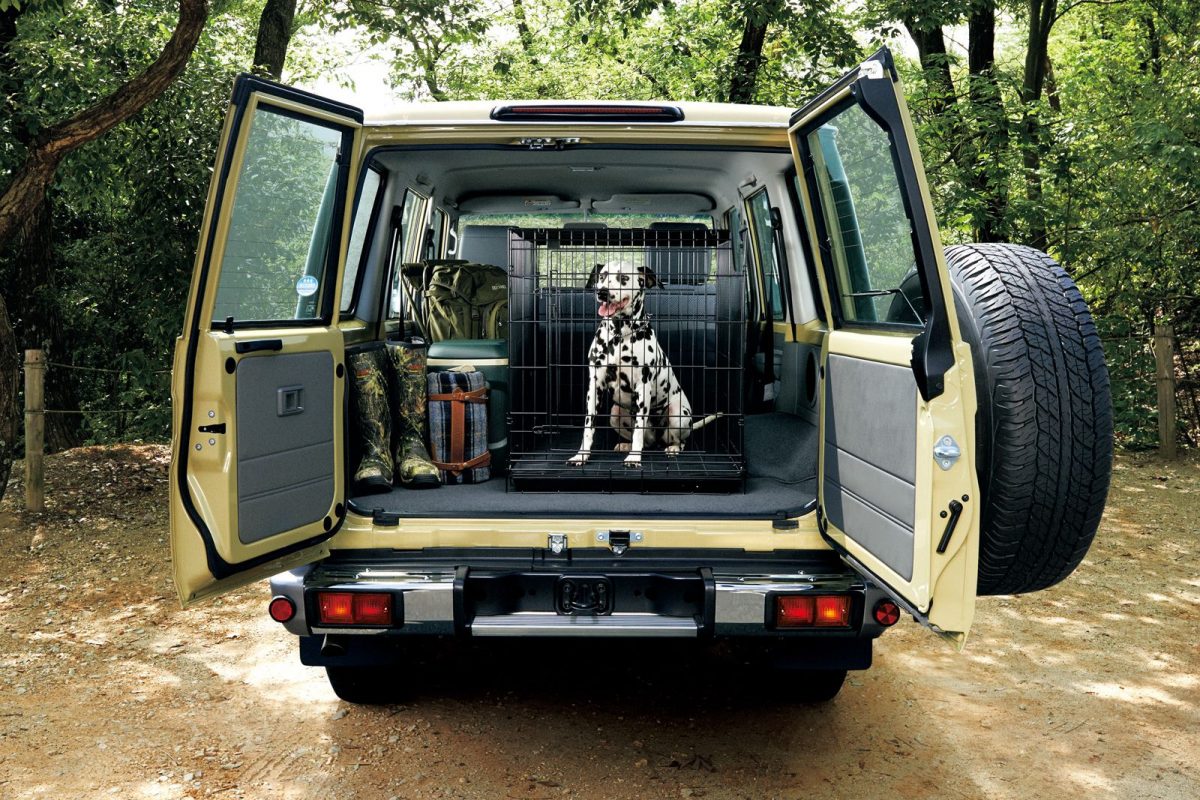 TOYOTA LAND CRUISER