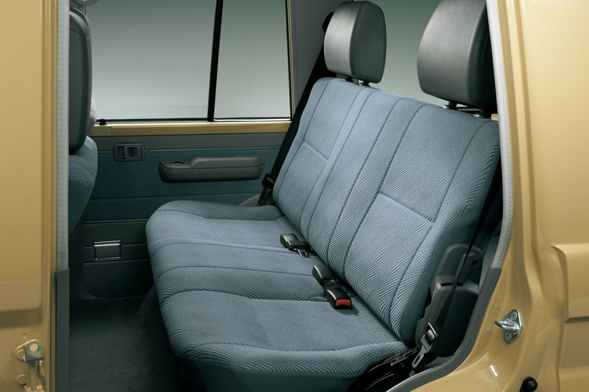 TOYOTA LAND CRUISER