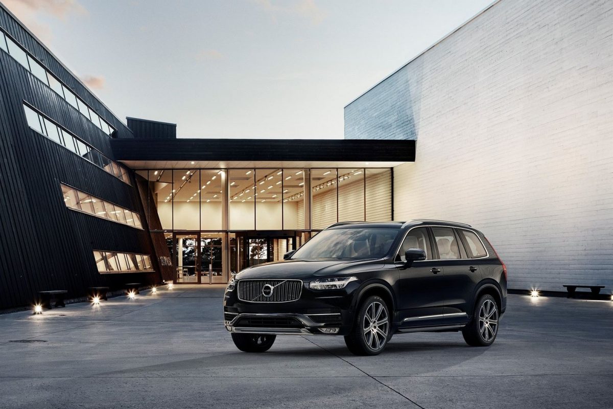 VOLVO XC90
