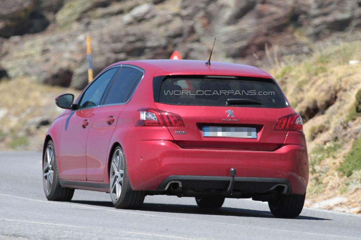 PEUGEOT 308