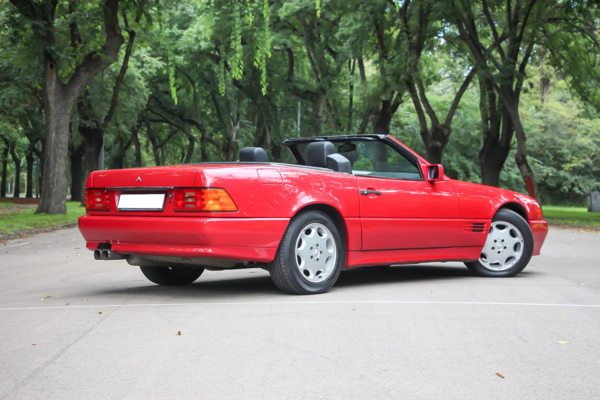 MERCEDES-BENZ