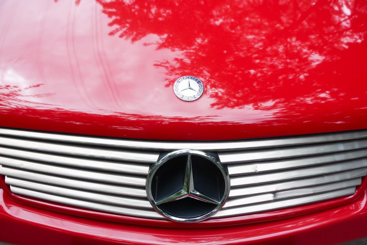 MERCEDES-BENZ
