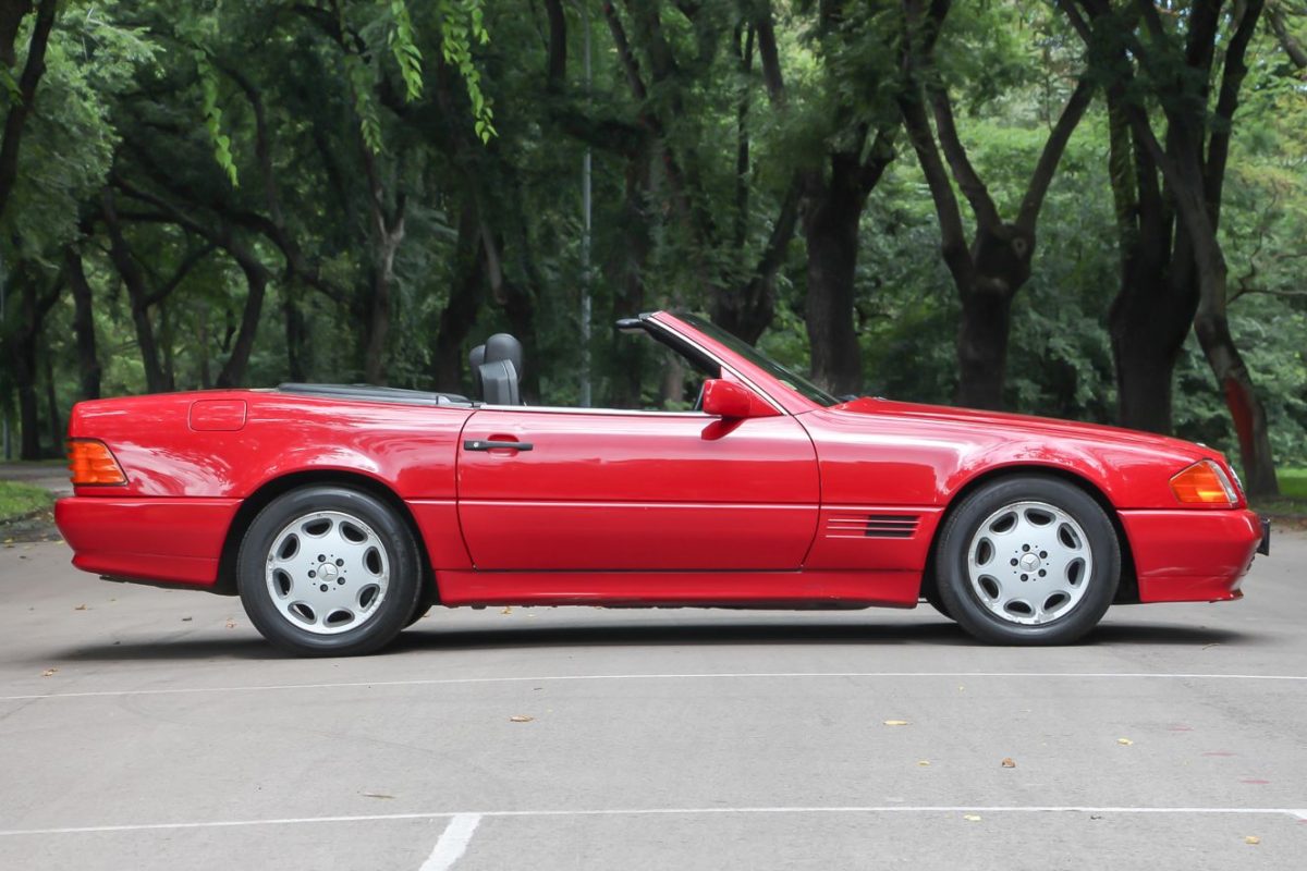 MERCEDES-BENZ