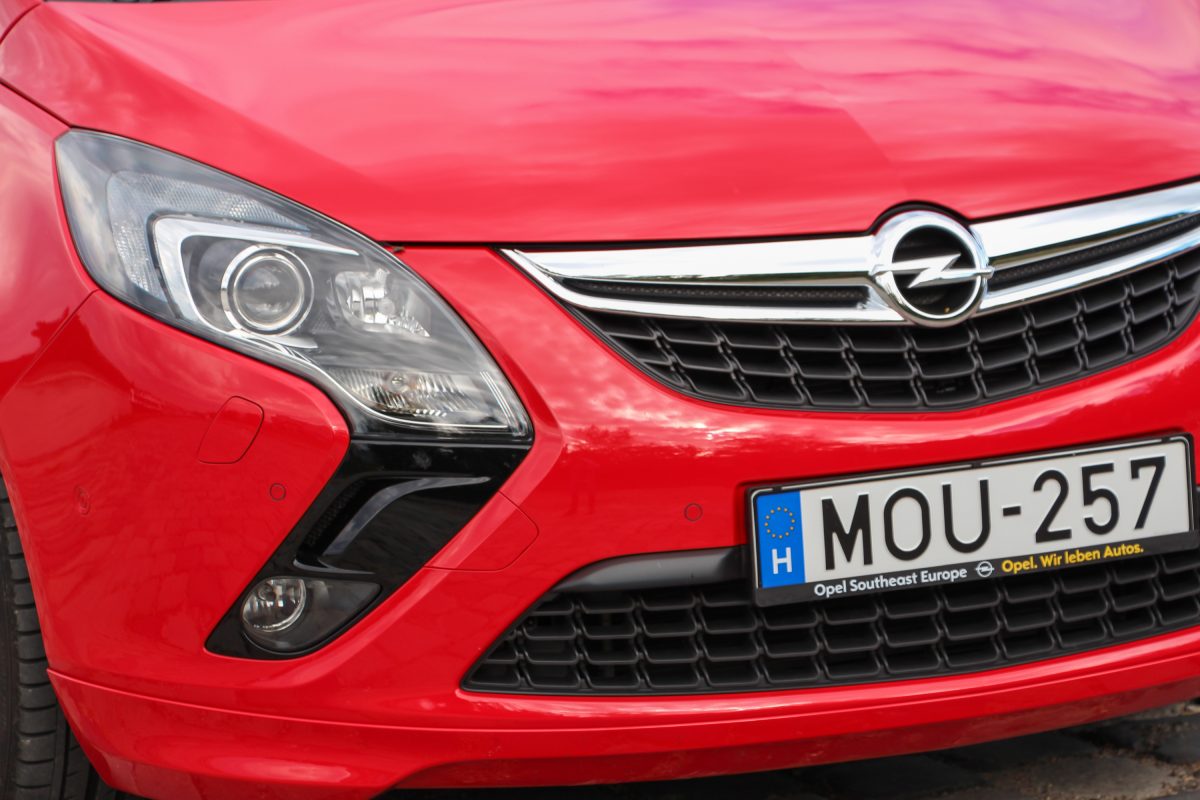 OPEL ZAFIRA TOURER