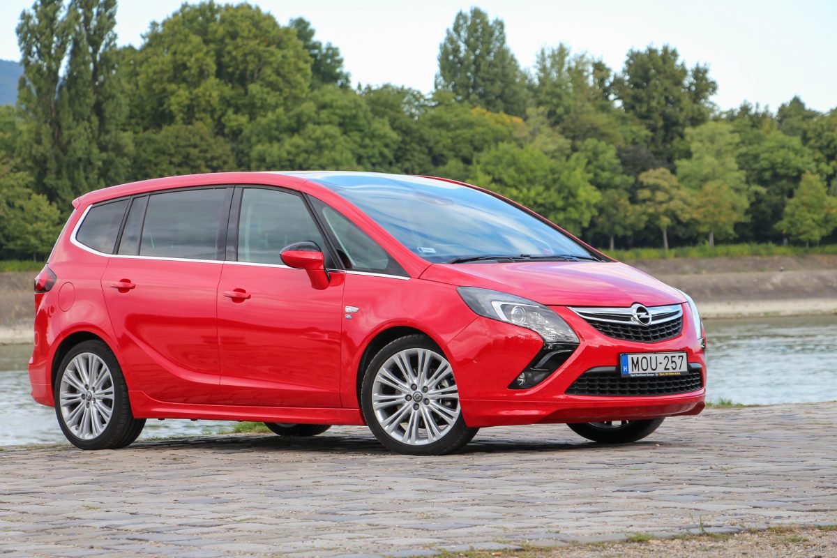 OPEL ZAFIRA TOURER
