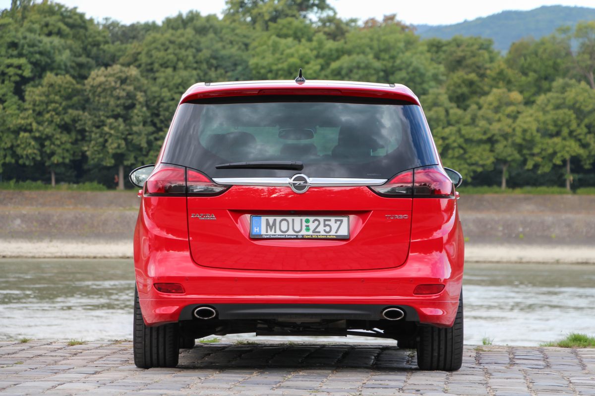 OPEL ZAFIRA TOURER