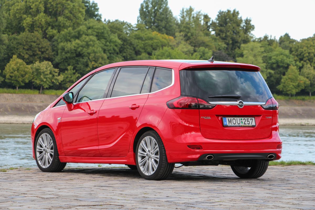 OPEL ZAFIRA TOURER