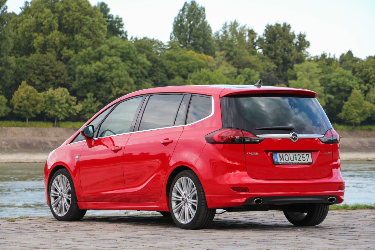 OPEL ZAFIRA TOURER