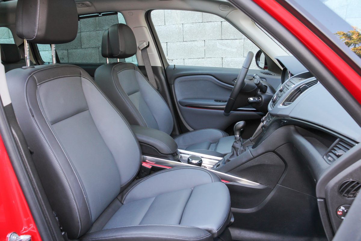 OPEL ZAFIRA TOURER
