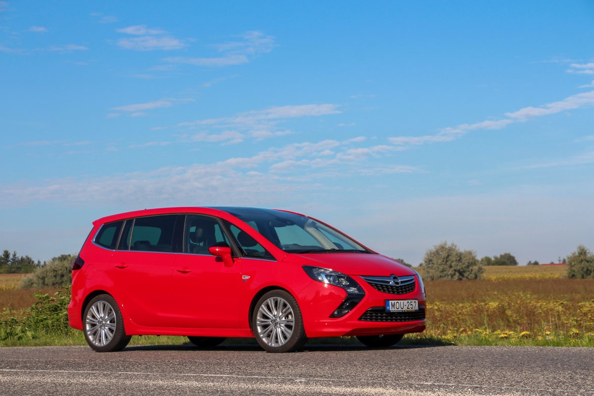 OPEL ZAFIRA TOURER