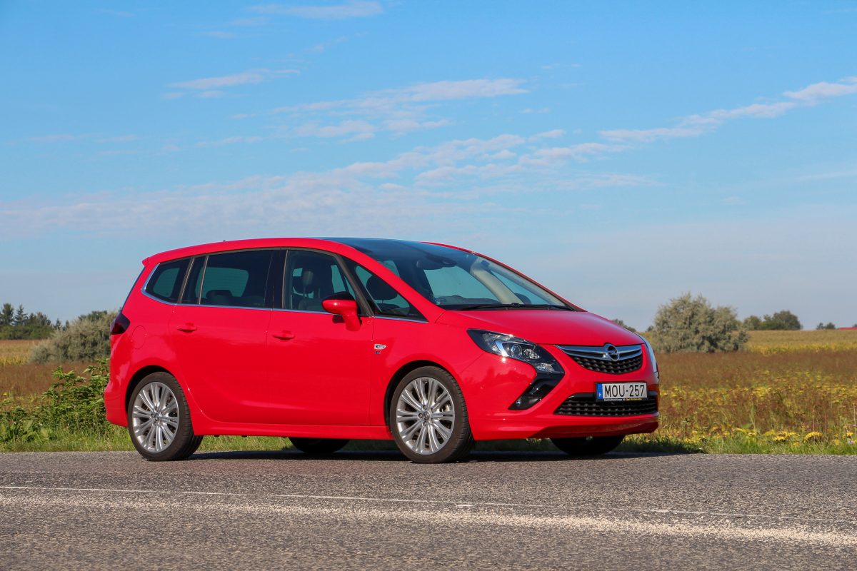 OPEL ZAFIRA TOURER