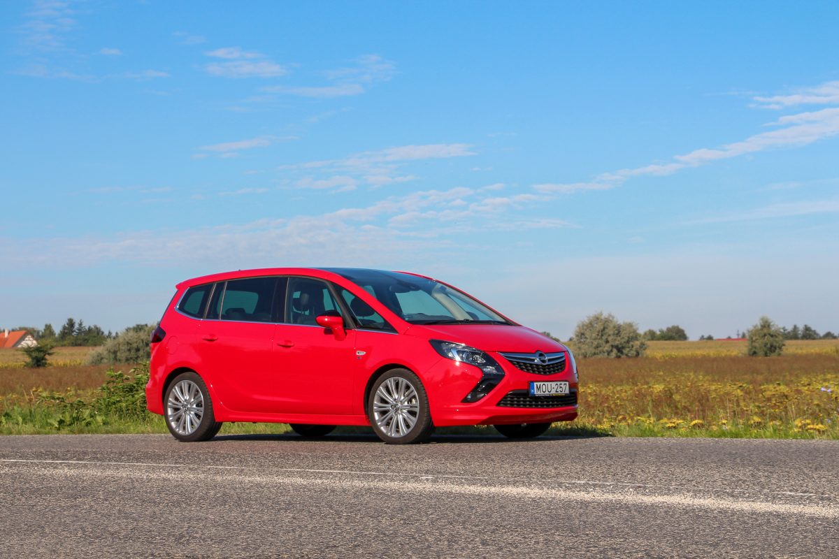 OPEL ZAFIRA TOURER