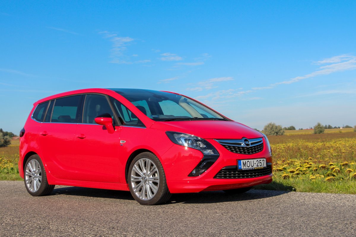 OPEL ZAFIRA TOURER