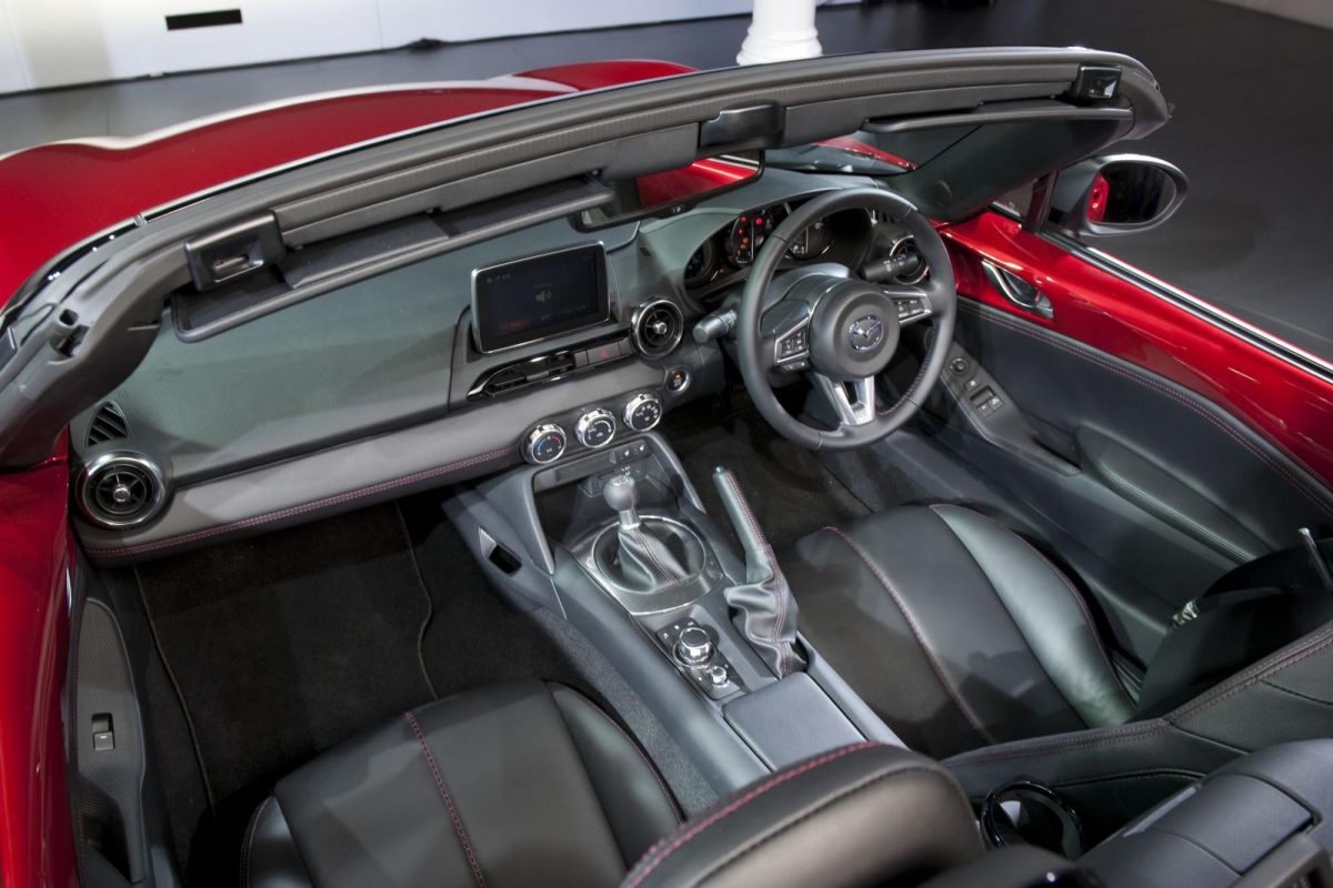 MAZDA MX-5