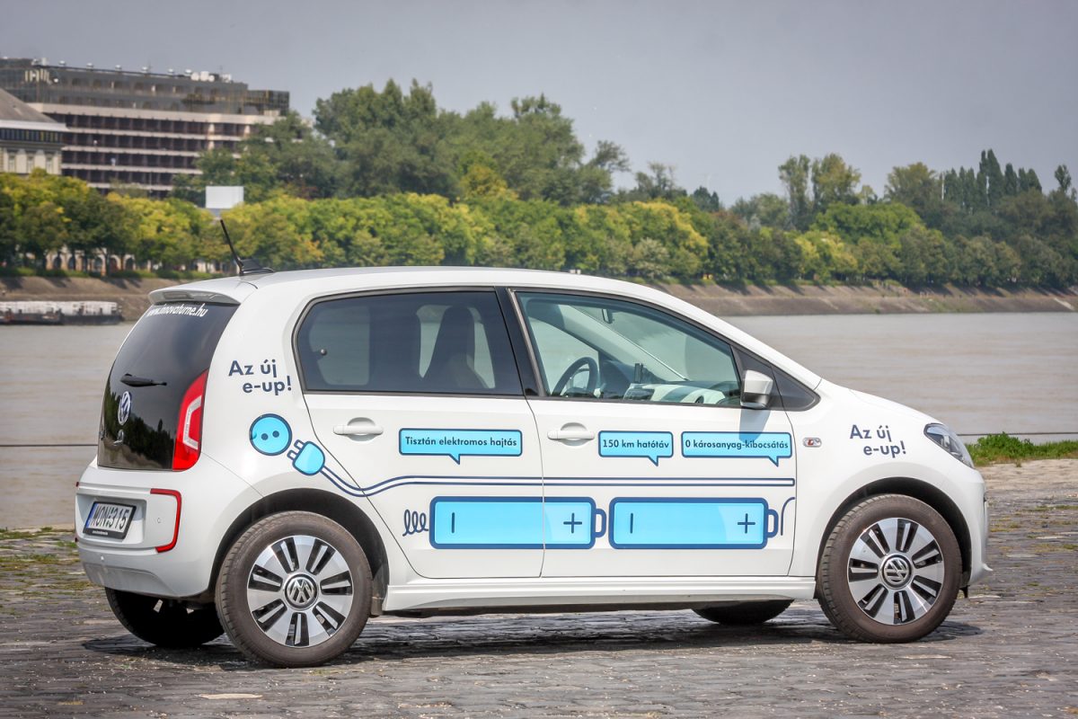 VOLKSWAGEN UP
