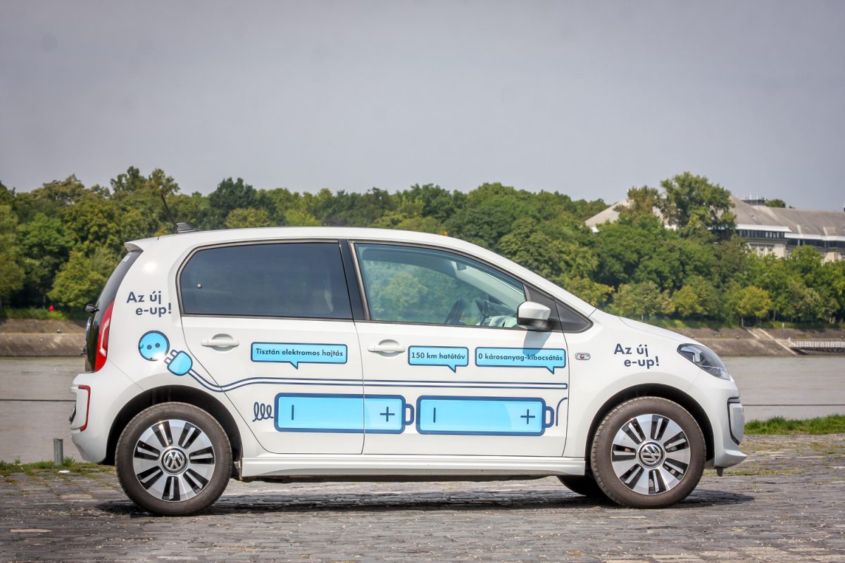 VOLKSWAGEN UP