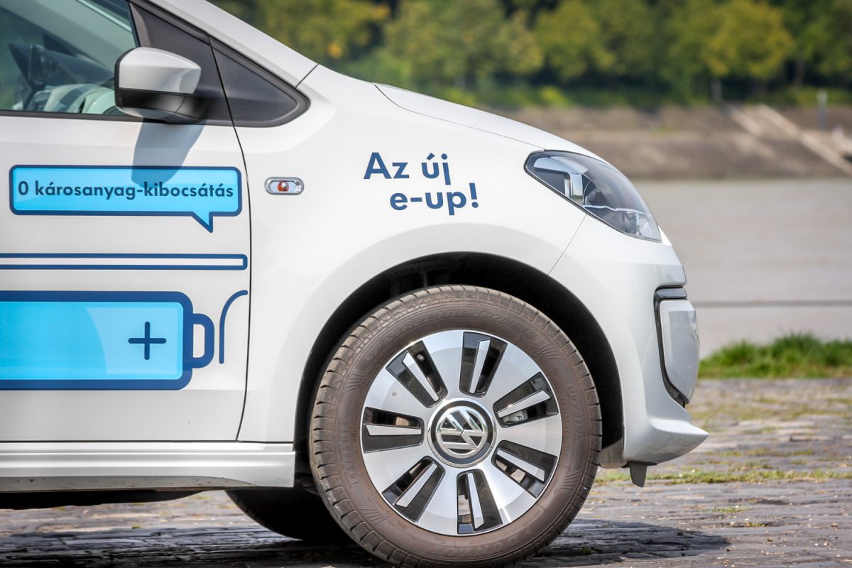VOLKSWAGEN UP