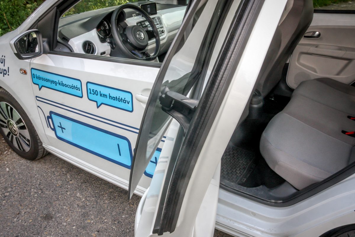 VOLKSWAGEN UP