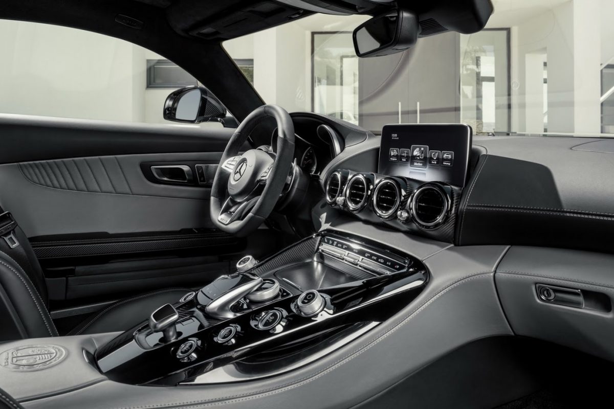 MERCEDES-BENZ