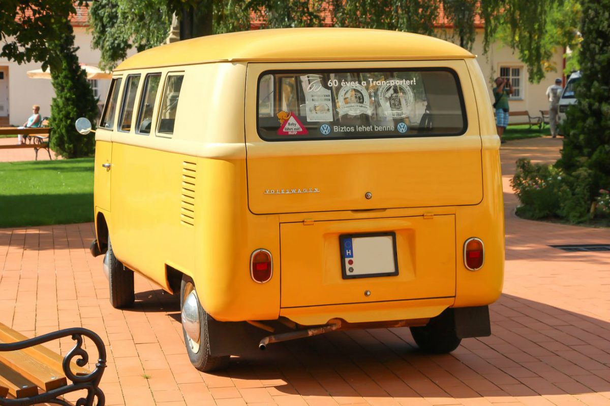VOLKSWAGEN