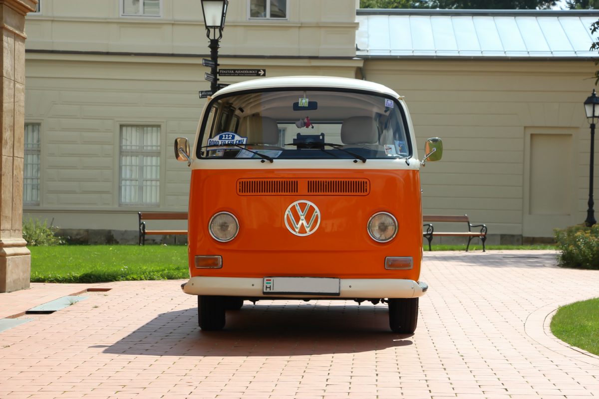 VOLKSWAGEN