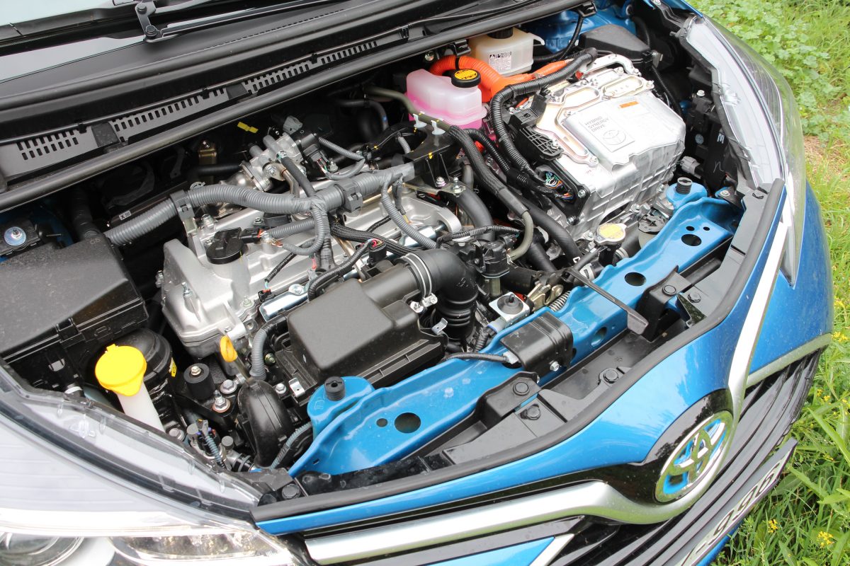 TOYOTA YARIS
