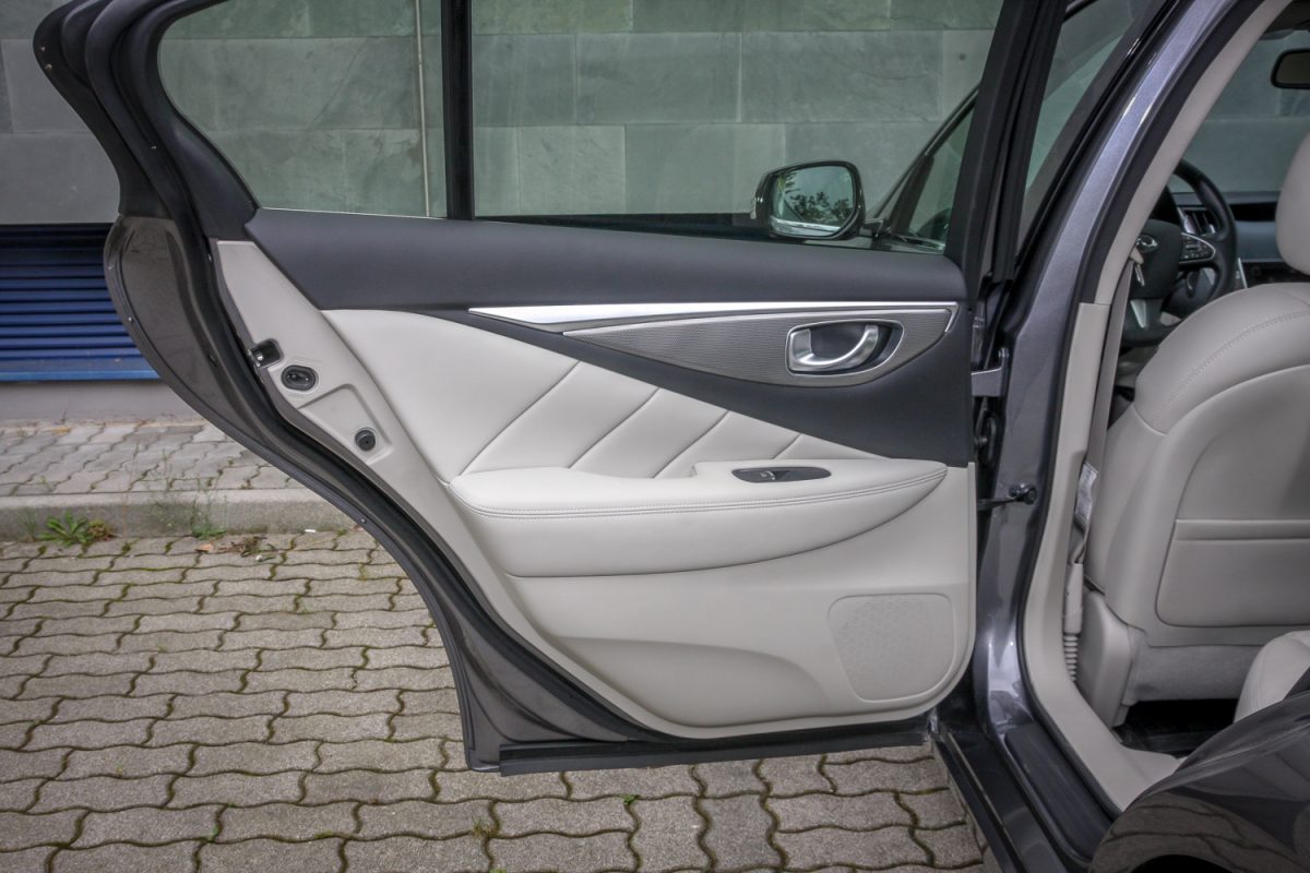INFINITI Q50