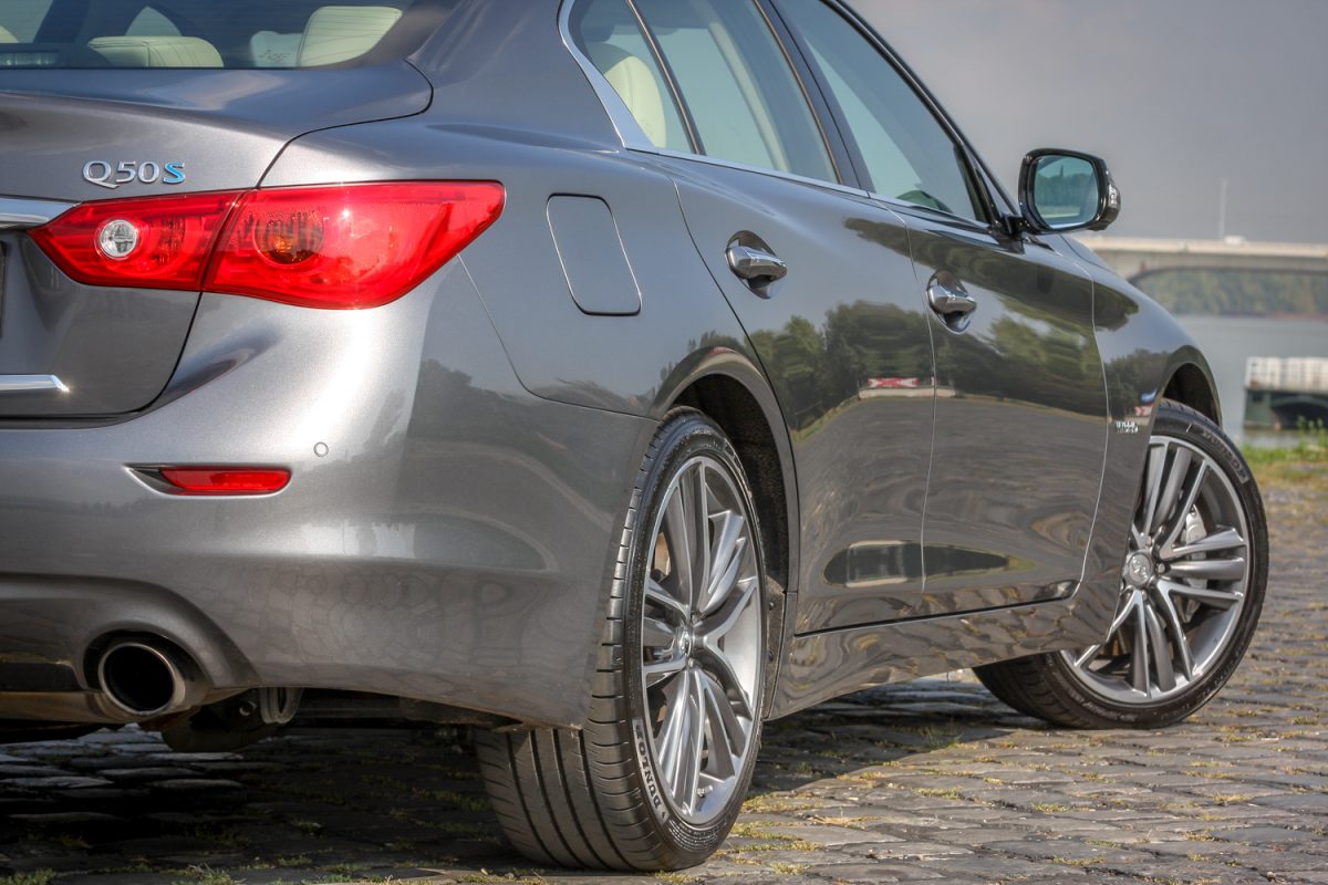 INFINITI Q50