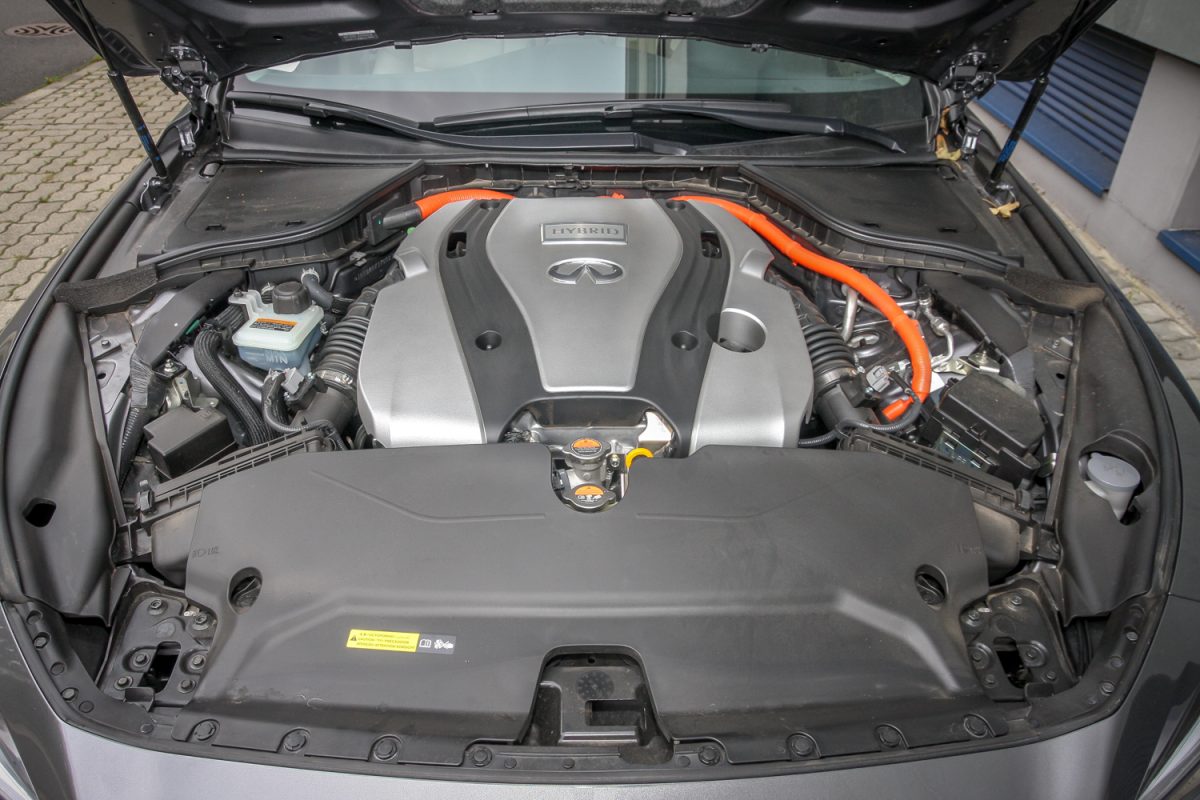 INFINITI Q50