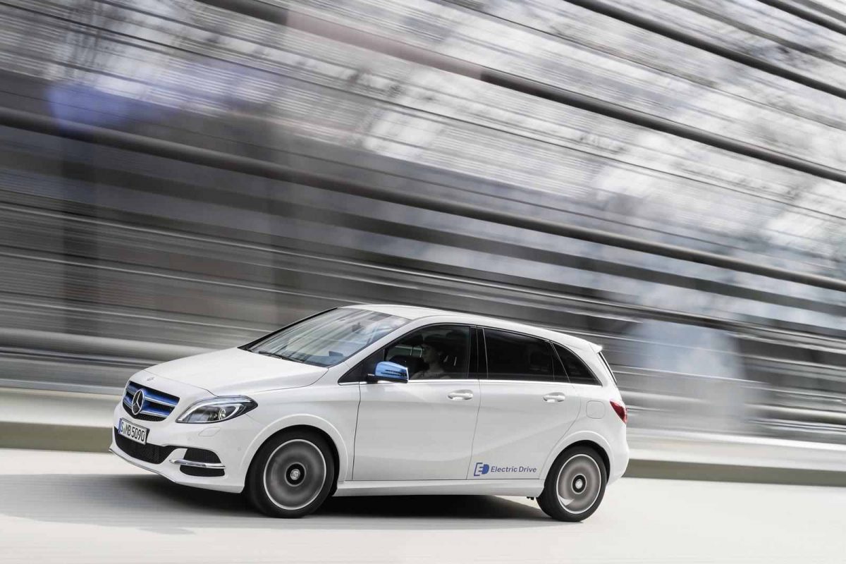 MERCEDES-BENZ