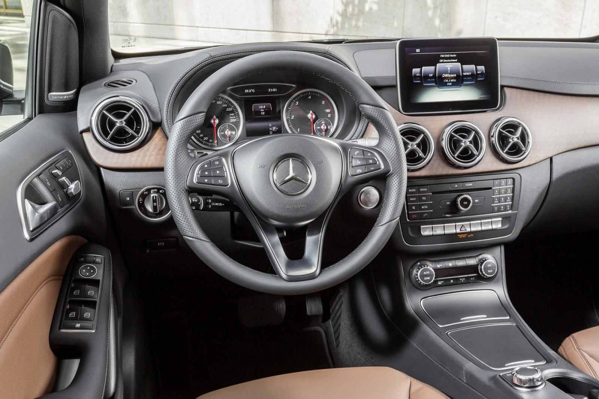 MERCEDES-BENZ