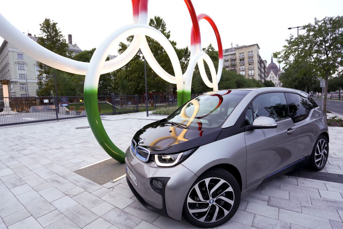 BMW I SOROZAT