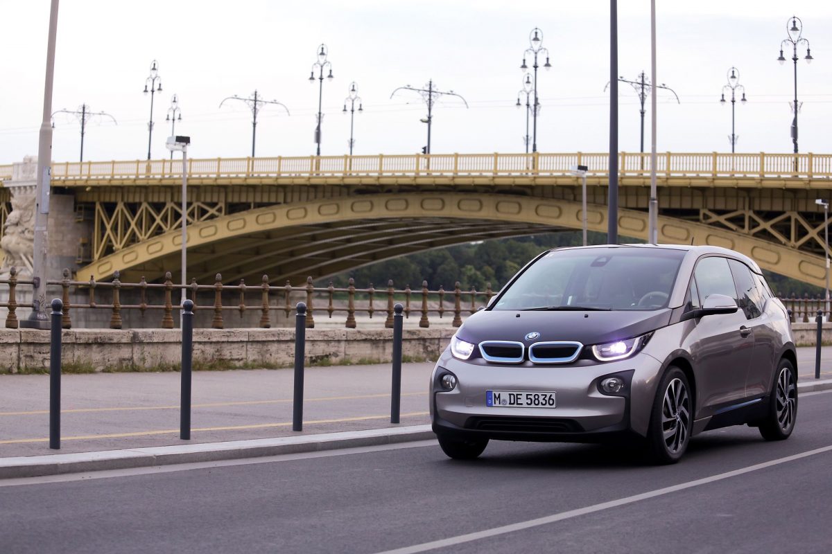 BMW I SOROZAT