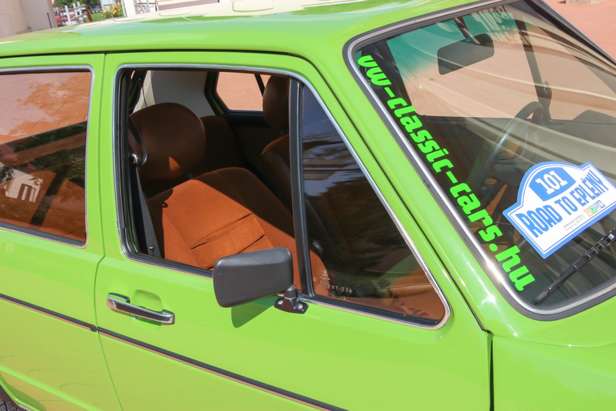 VOLKSWAGEN GOLF