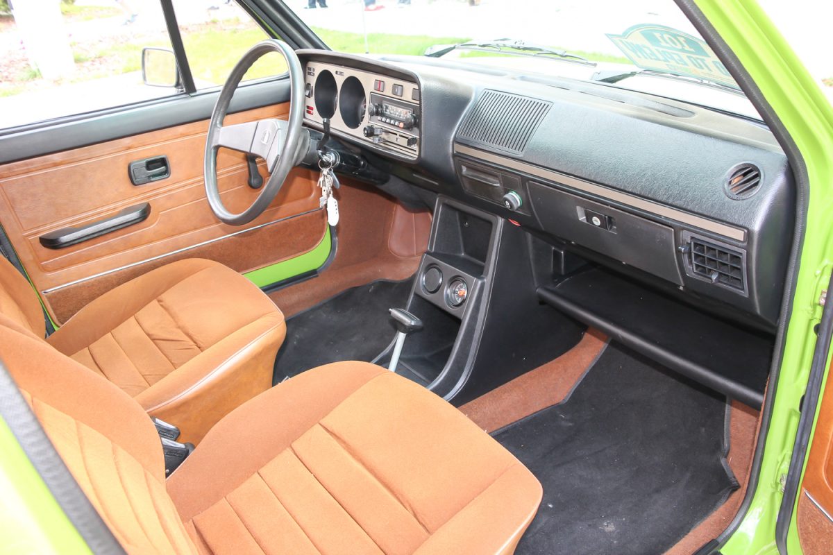 VOLKSWAGEN GOLF