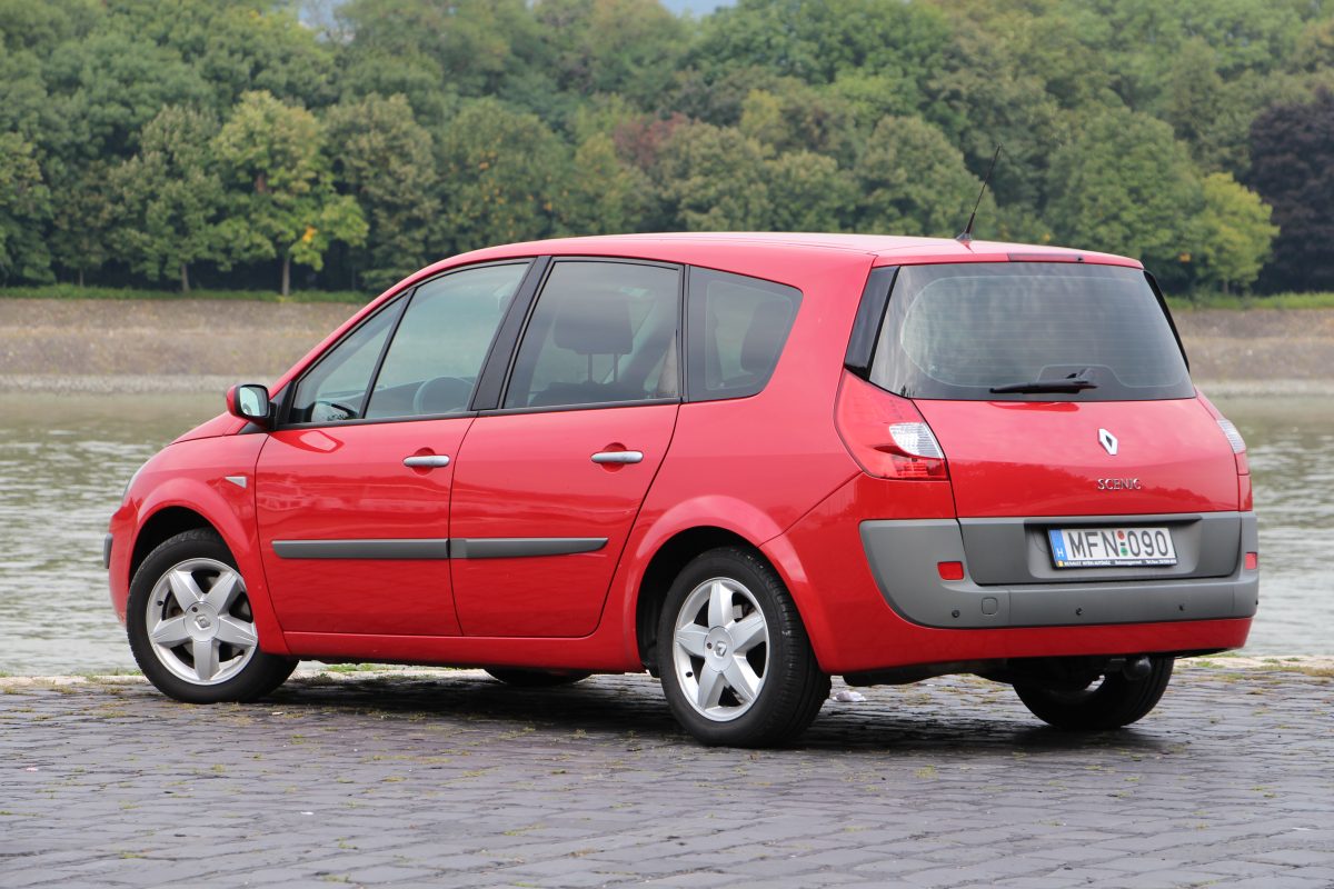 RENAULT GRAND SCENIC