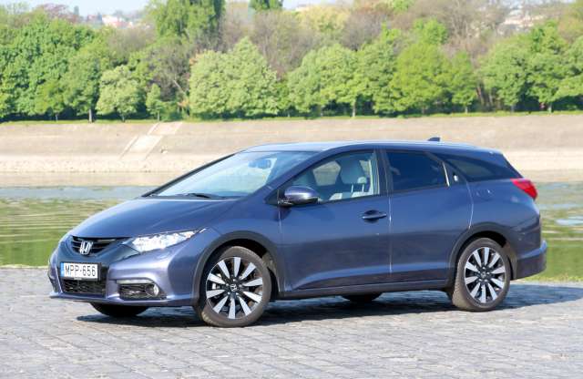 Finommechanika - Honda Civic Tourer teszt